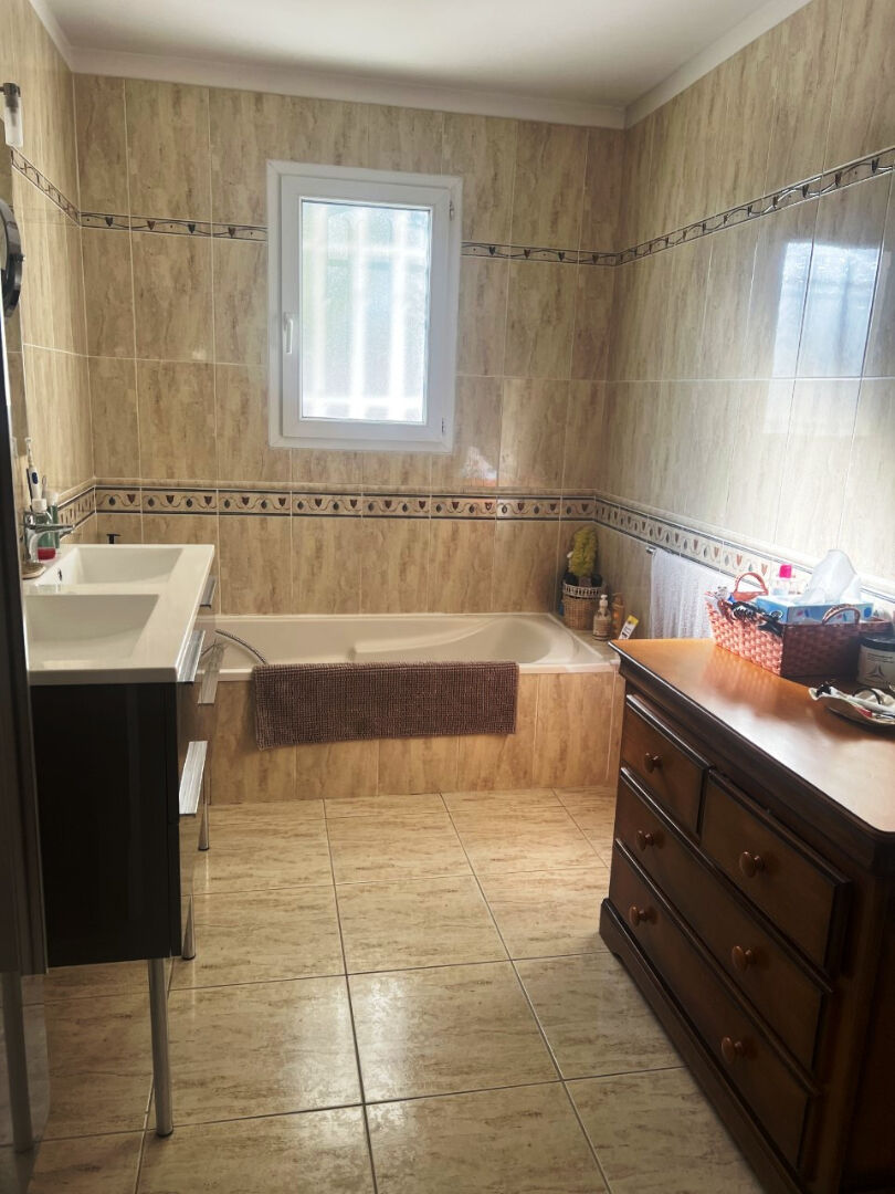 Photo Villa Narbonne 5 pièce(s) 150 m2 image 6/6