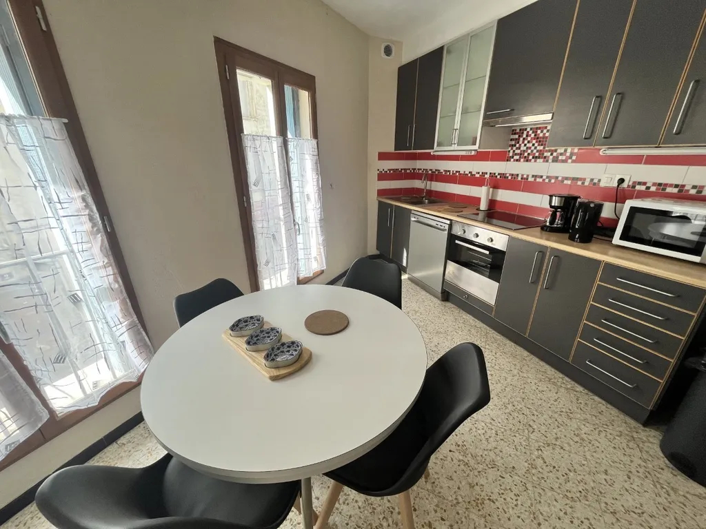 Photo Appartement Narbonne 4 pièce(s) 79 m2 image 2/5