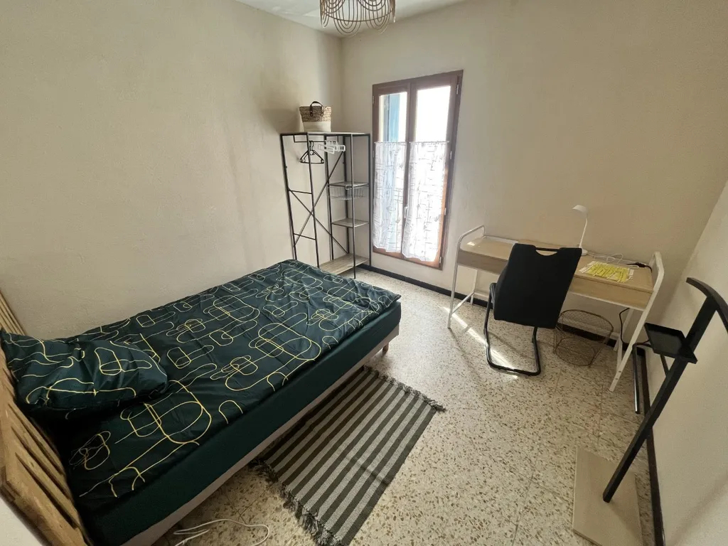 Photo Appartement Narbonne 4 pièce(s) 79 m2 image 4/5