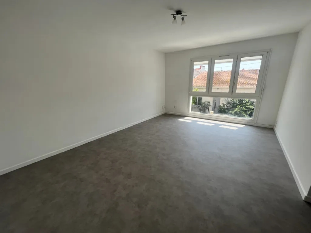 Photo Appartement Narbonne 4 pièce(s) 83 m2 image 2/4