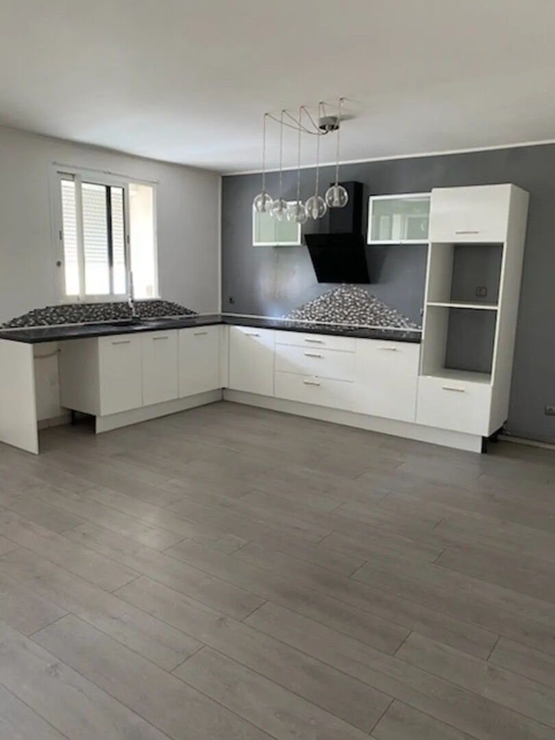 Photo APPARTEMENT T3 image 1/5