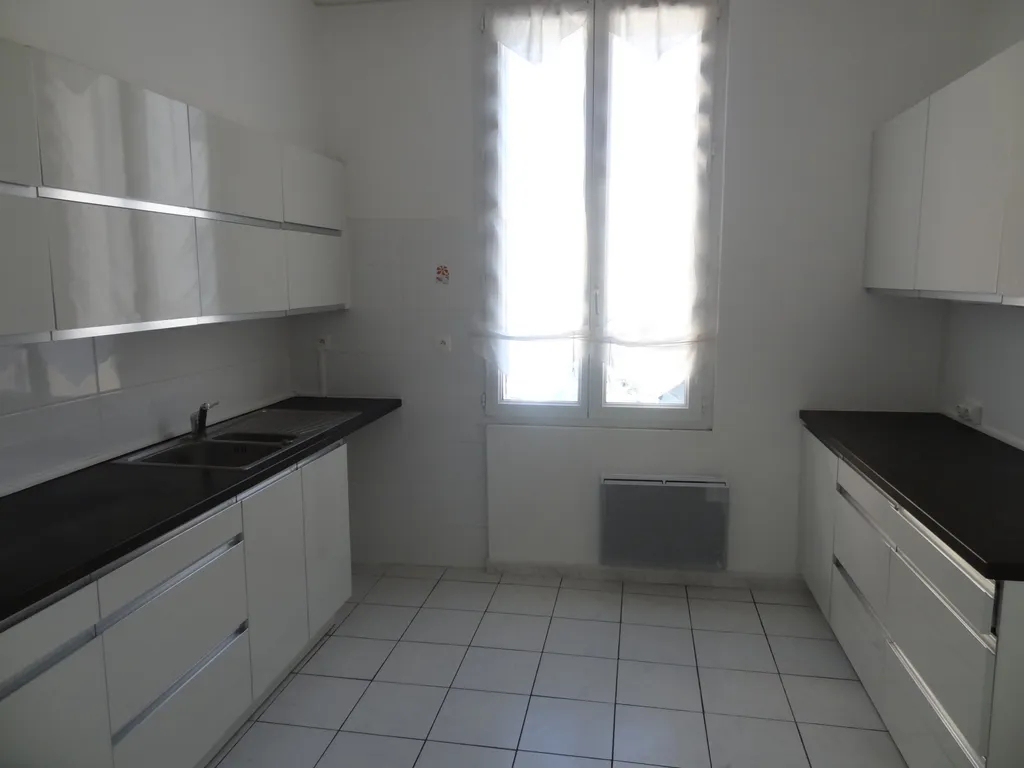 Photo Appartement Narbonne 3 pièce(s) 70 m2 image 2/5