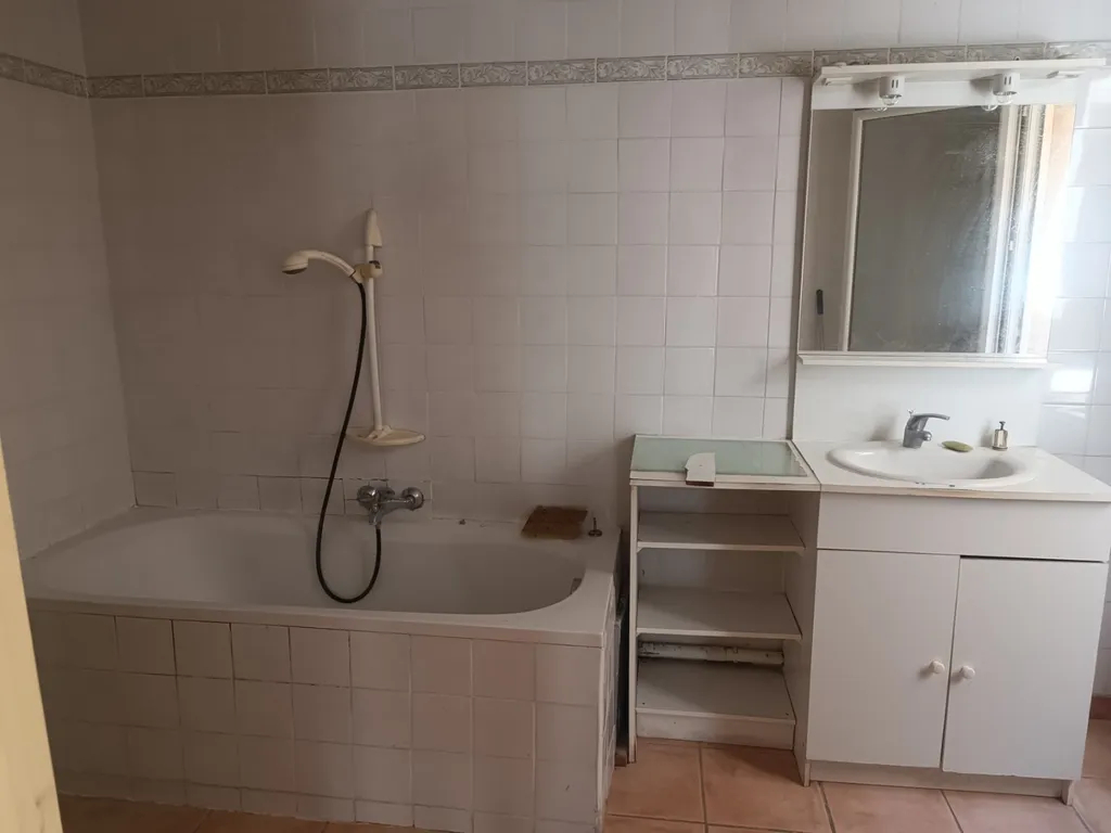 Photo Appartement Narbonne 4 pièce(s) 80 m2 image 6/6