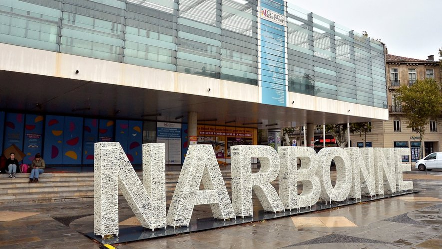 Photo Immeuble Narbonne 7 pièce(s) 132 m2 image 3/6