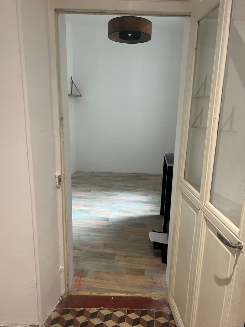 Photo Narbonne bureau  15m² image 4/5