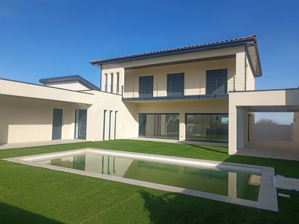 Photo Villa Narbonne 5 pièce(s) 165 m2 image 1/6