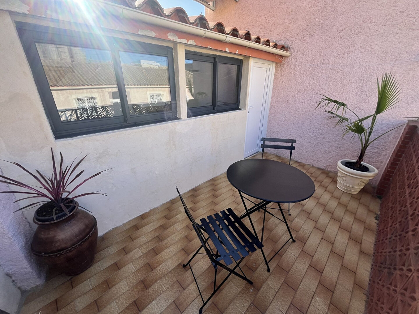 Appartement Narbonne 1 pièce(s)  meublé avec terrasse eau et électricité incluse