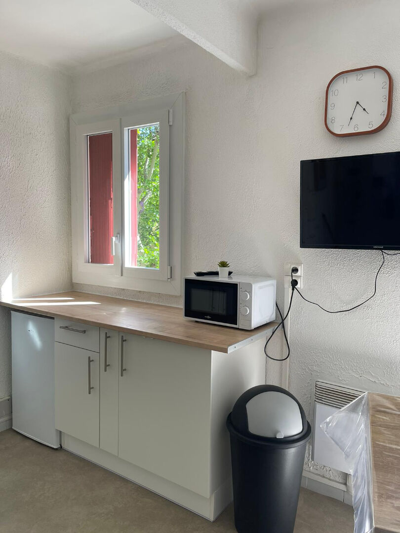 Photo Appartement Narbonne 1 pièce(s) 23 m2 avec balcon et place de parking image 2/6