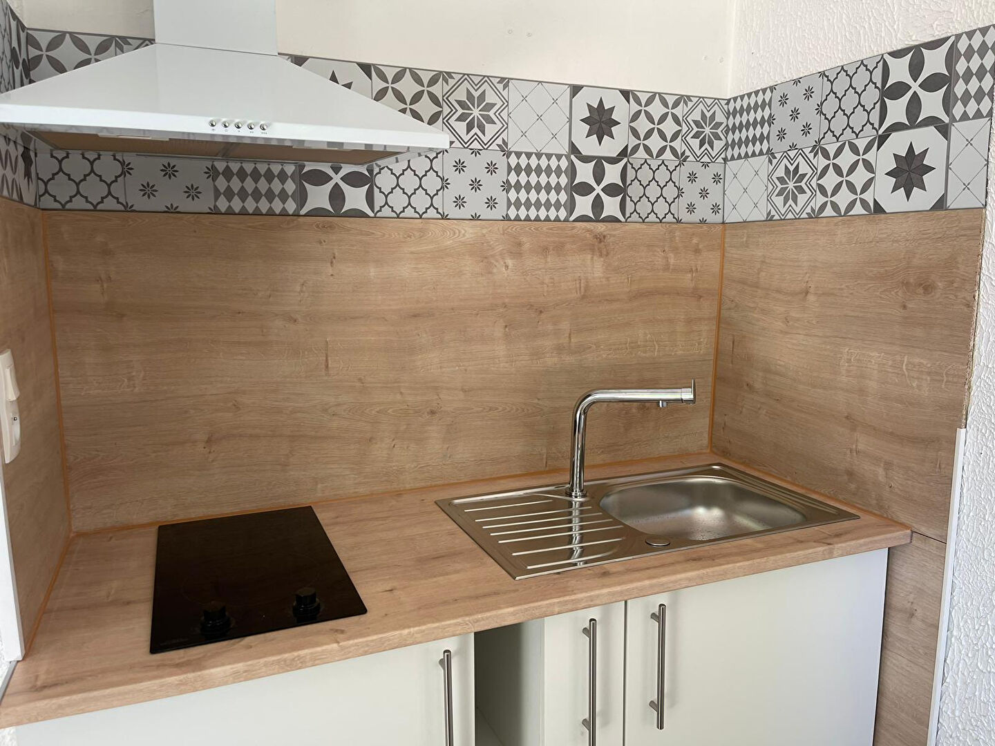 Photo Appartement Narbonne 1 pièce(s) 23 m2 avec balcon et place de parking image 3/6