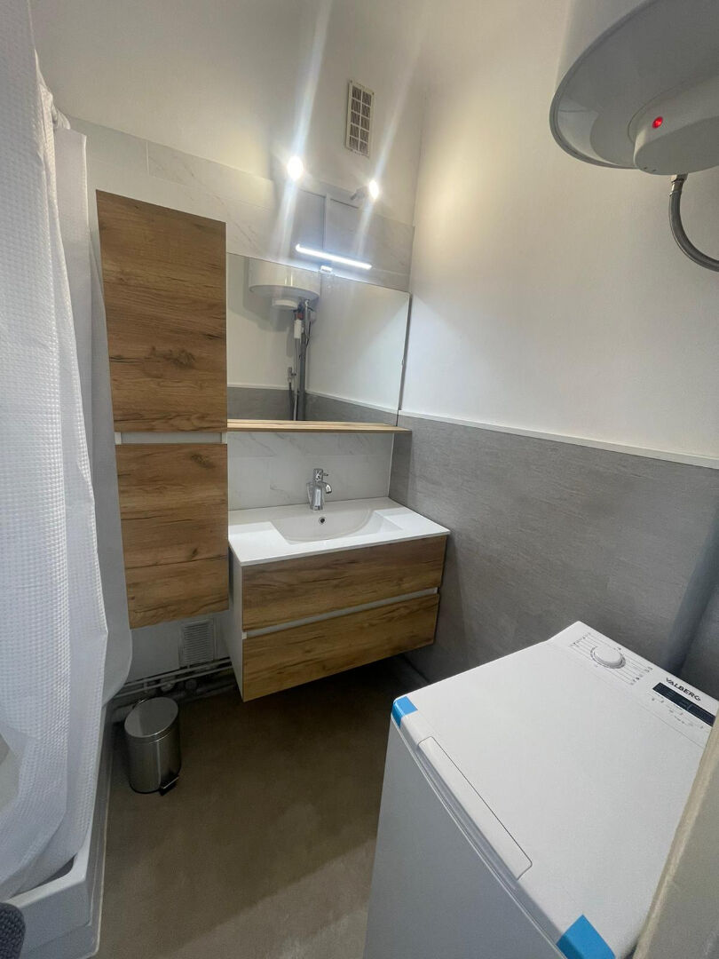 Photo Appartement Narbonne 1 pièce(s) 23 m2 avec balcon et place de parking image 5/6