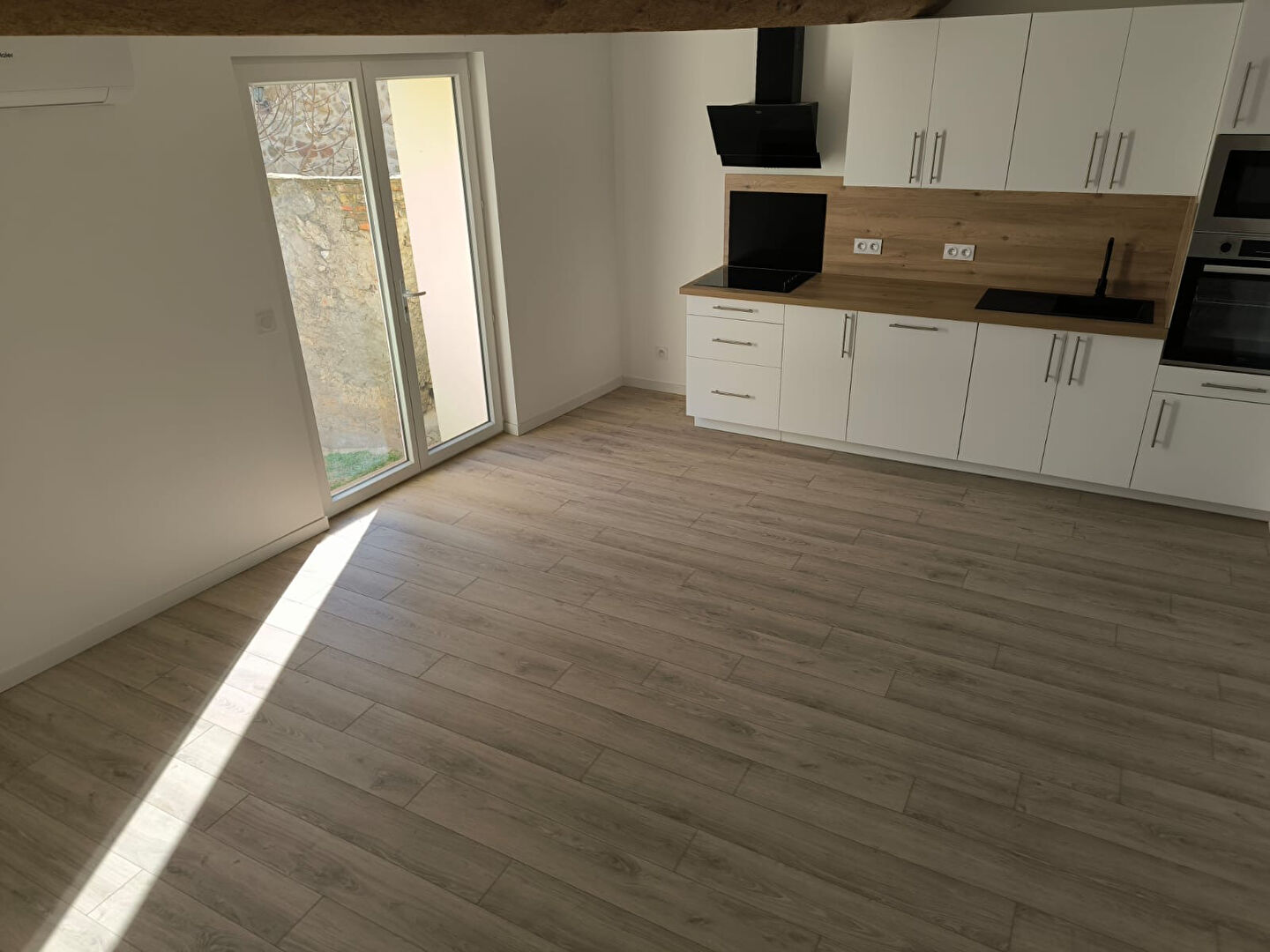 Photo Maison Tuchan 4 pièce(s) 86 m2 image 6/6