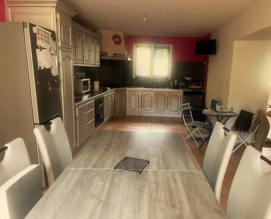 Photo Appartement Nevian 5 pièce(s) 153 m2 image 3/6