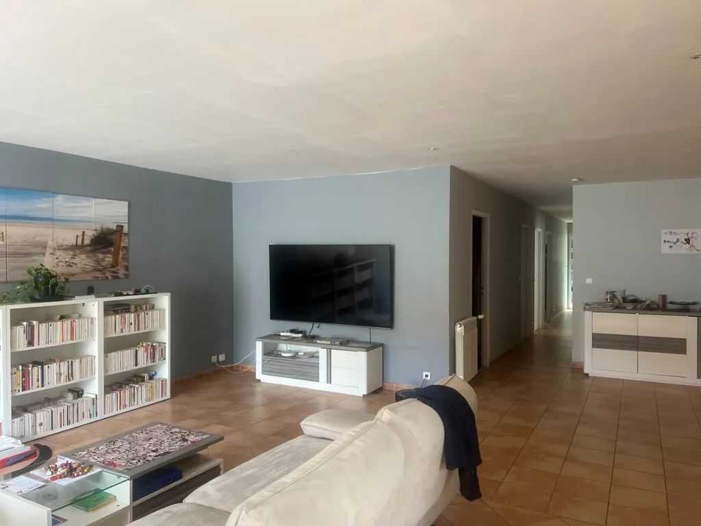 Photo Appartement Nevian 5 pièce(s) 153 m2 image 6/6