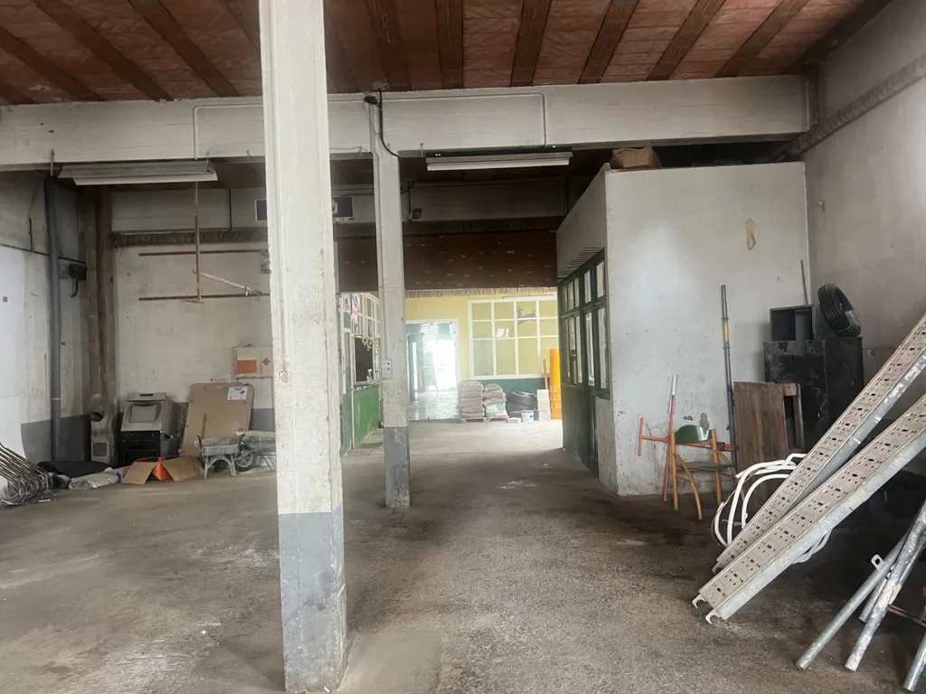 Photo Immeuble Lezignan Corbieres 760 m2 image 2/6