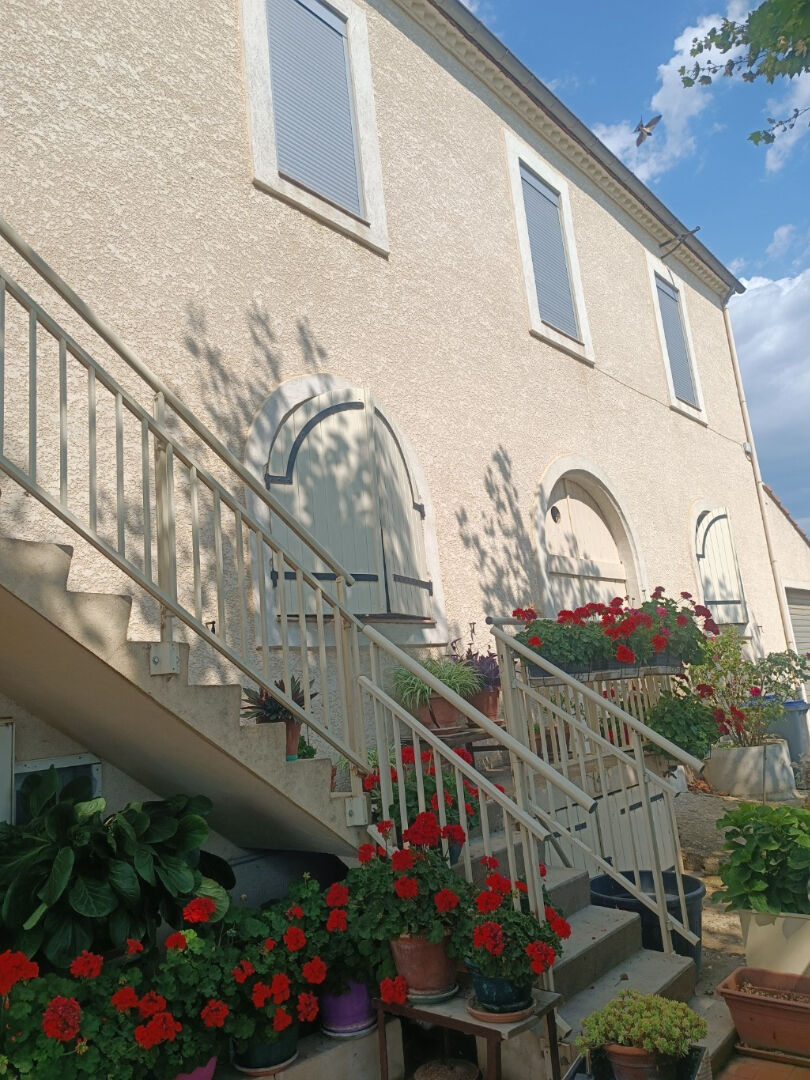 Photo Maison T6 140m² Narbonne 1600m² de terrain image 1/6