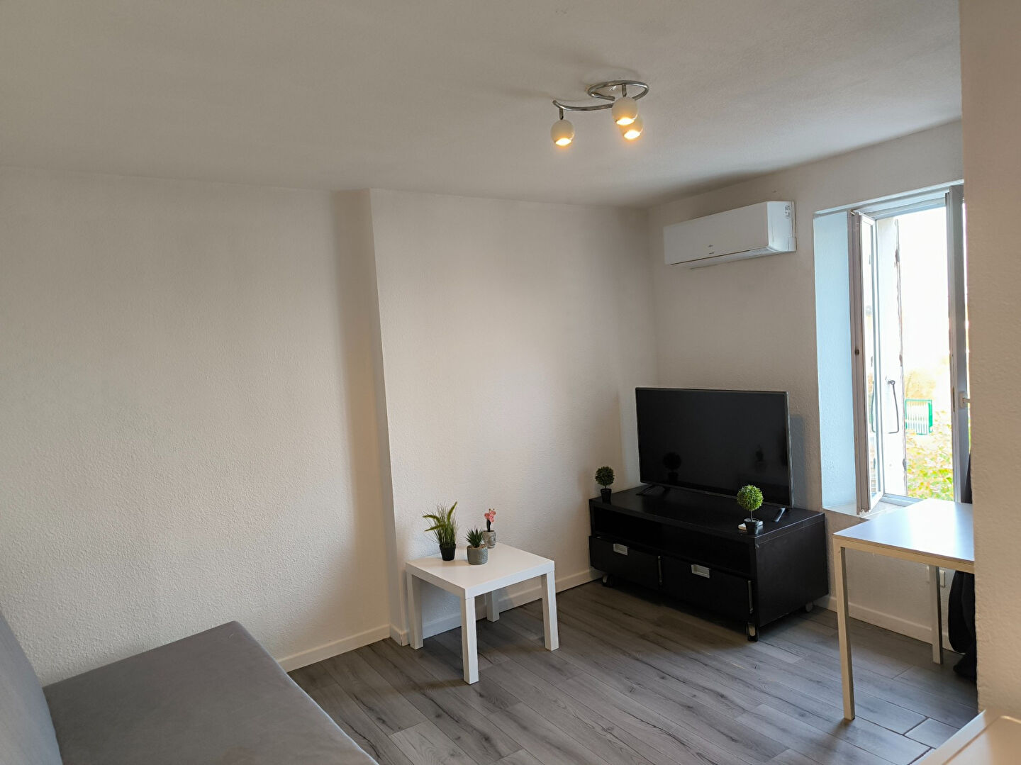 Photo Appartement Narbonne 1 pièce(s) 21 m2 image 2/5