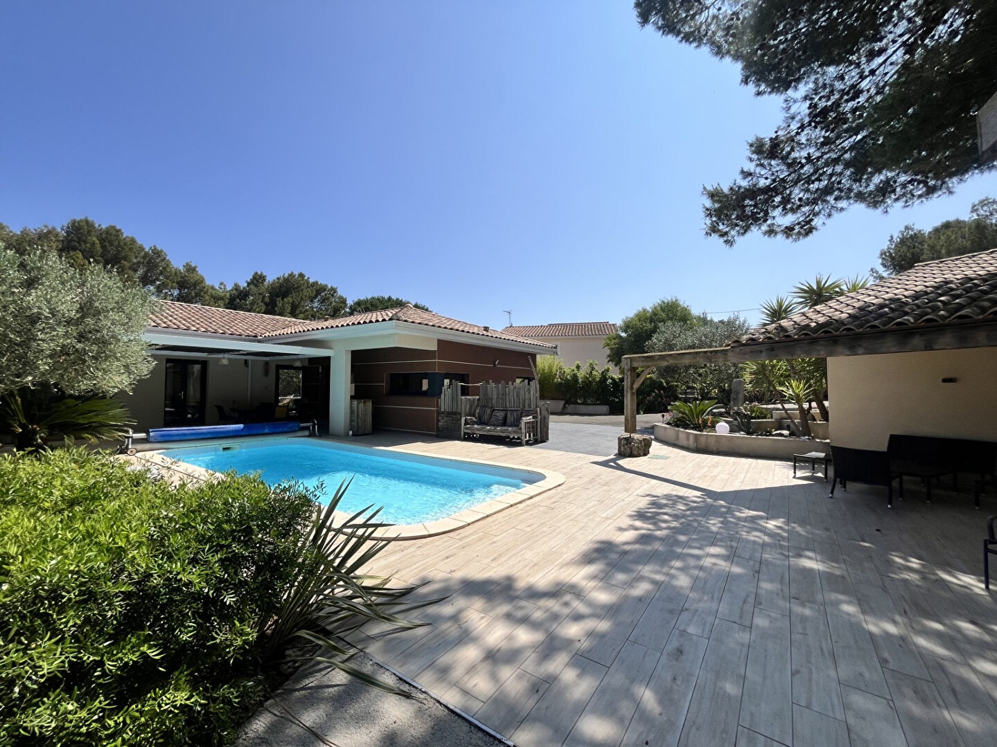 Villa Narbonne 6 pièce(s) 156 m2