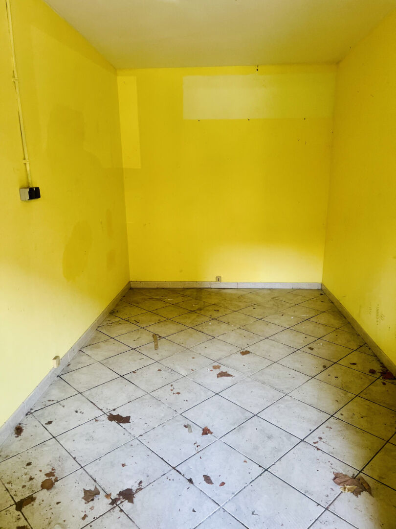 Photo Bureaux Narbonne 15 m2 image 1/2