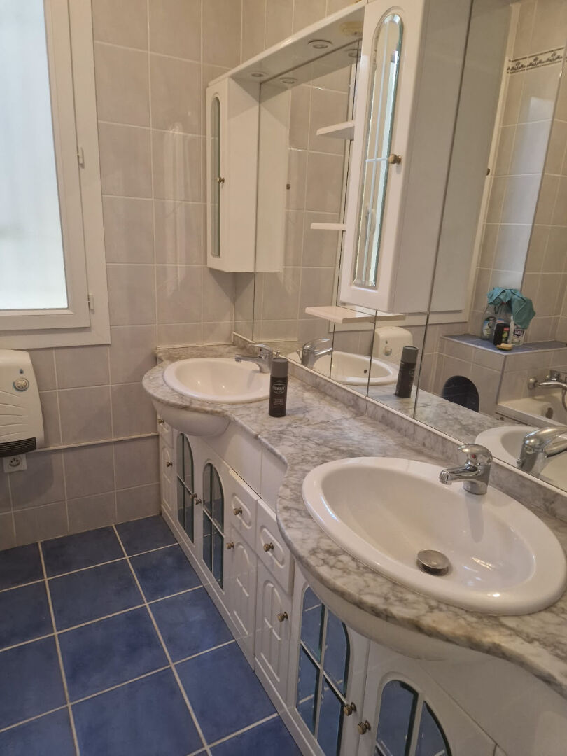 Photo Maison Narbonne 4 pièce(s) 91 m2 image 6/6