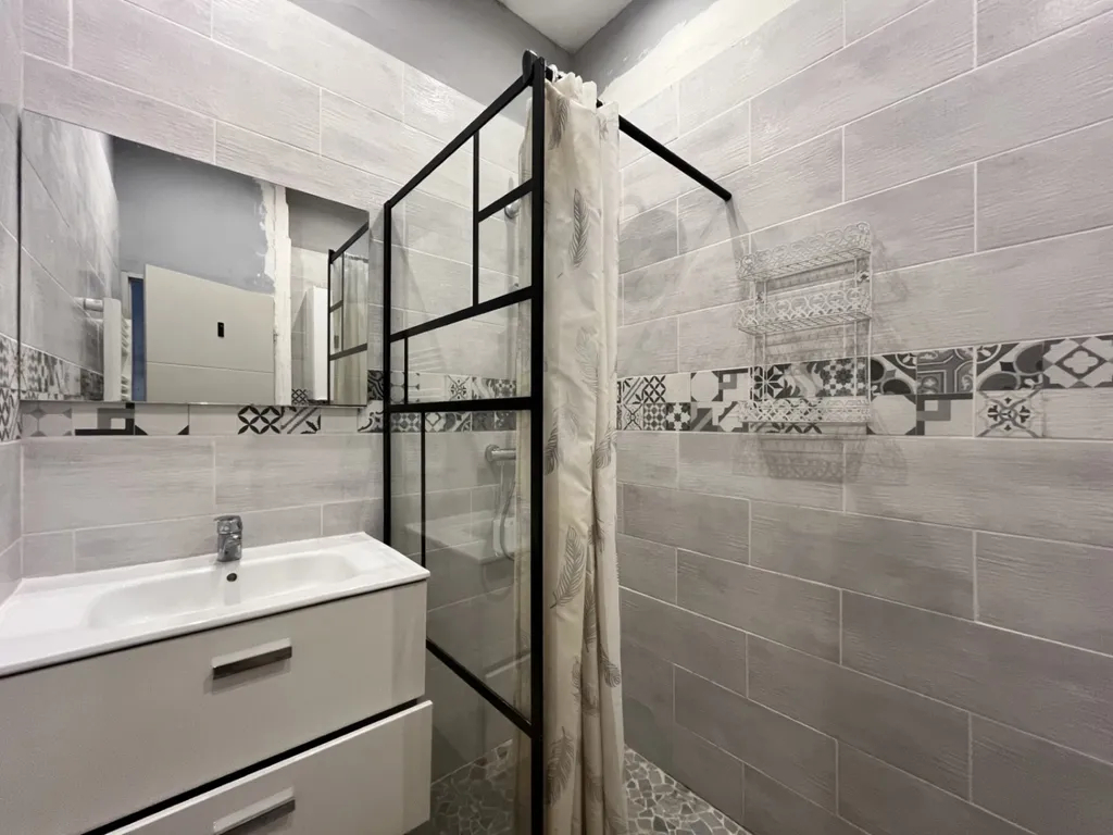 Photo Murs Narbonne 200 m2 et maison image 4/6