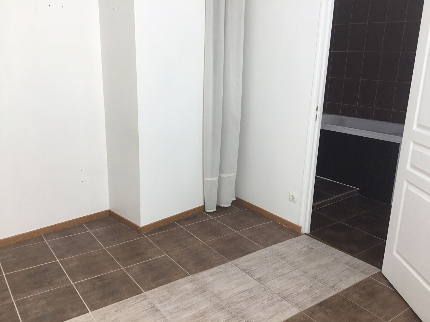 Photo Maison Nevian 3 pièce(s) 90 m2 image 4/6