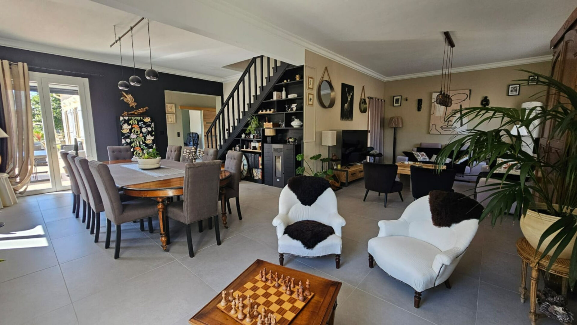 Photo Villa Narbonne 7 pièce(s) 220 m2 image 4/6