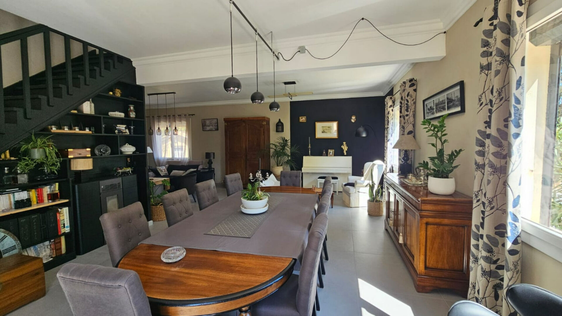 Photo Villa Narbonne 7 pièce(s) 220 m2 image 5/6