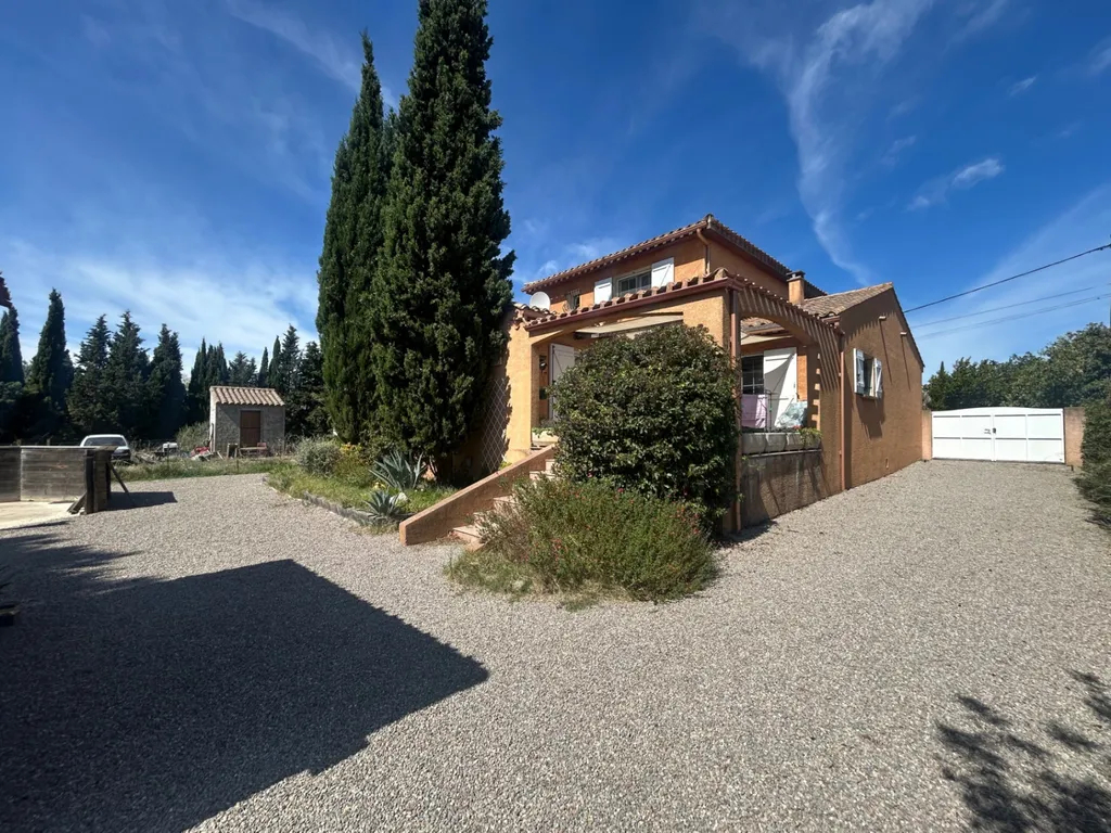 Photo Maison Pepieux 5 pièce(s) 143 m2 image 1/6