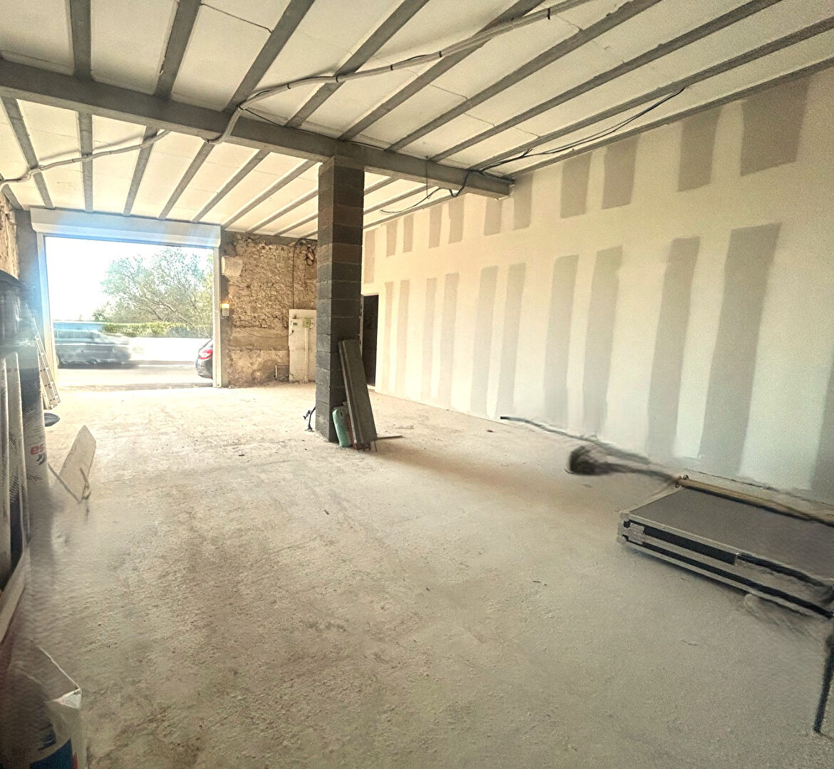 Parking / box Narbonne 90 m2