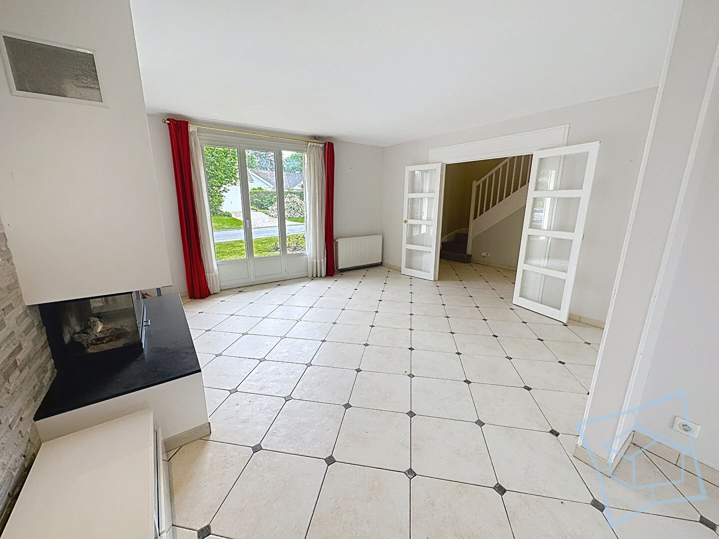 Photo MAISON VOISINS LE BRETONNEUX - 8 pièce(s) - 182.56 m2 image 2/6