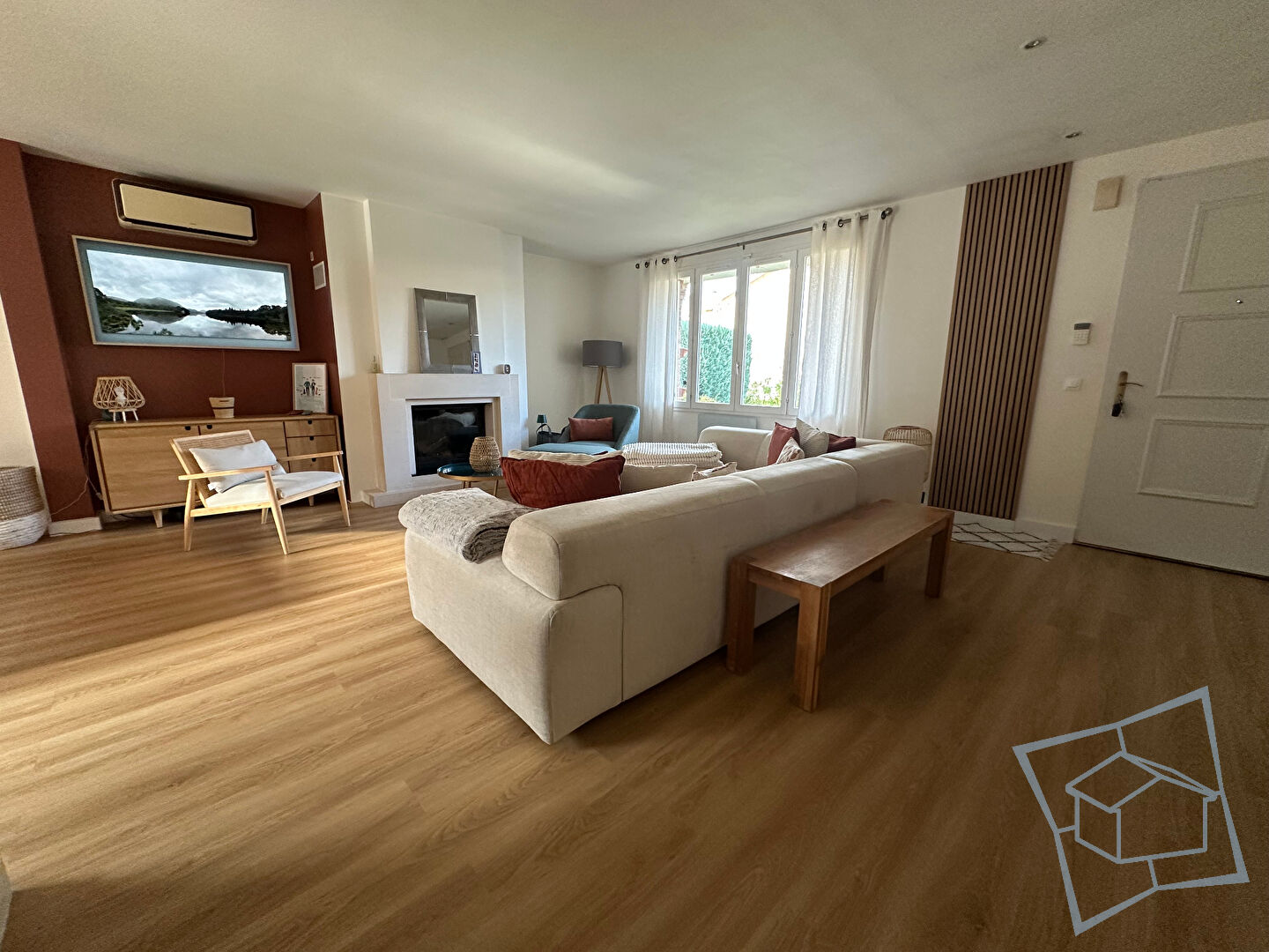 Photo MAISON VOISINS LE BRETONNEUX - 8 pièce(s) - 161.6 m2 image 4/6