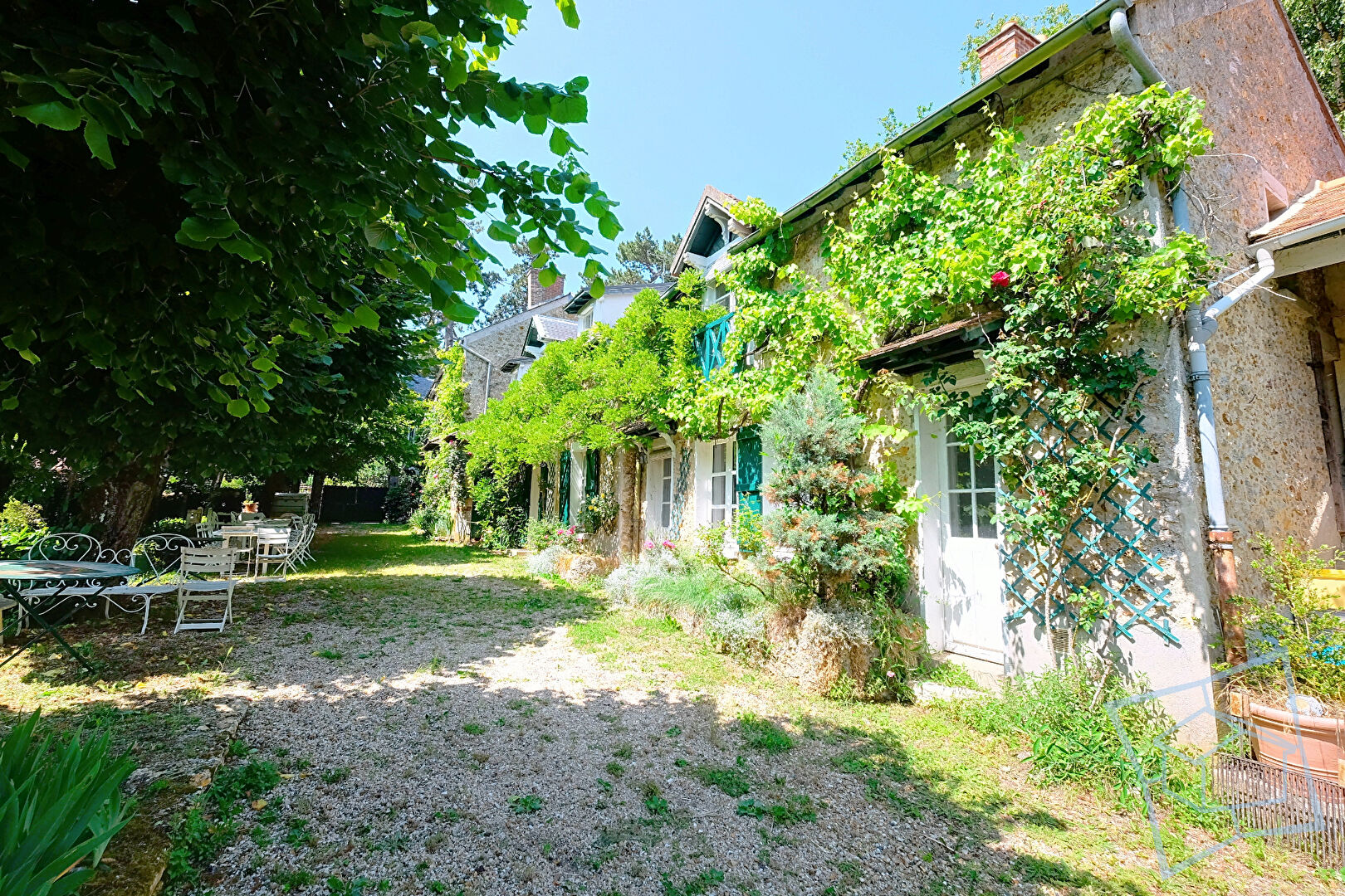 Maison Senlisse 11 pièce(s) 413 m2