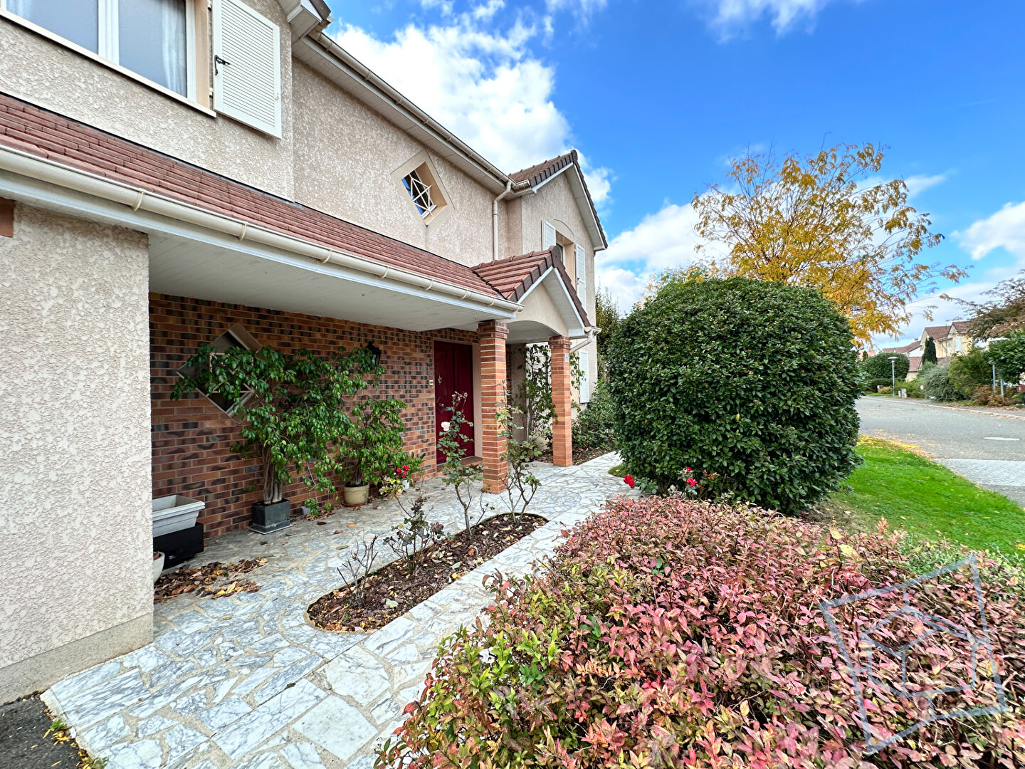 Agence immobilière de AGENCE DES OLIVIERS - VOISINS