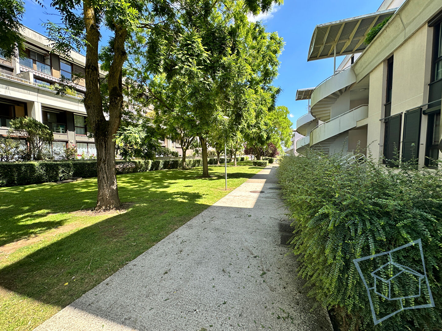 Agence immobilière de AGENCE DES OLIVIERS - VOISINS