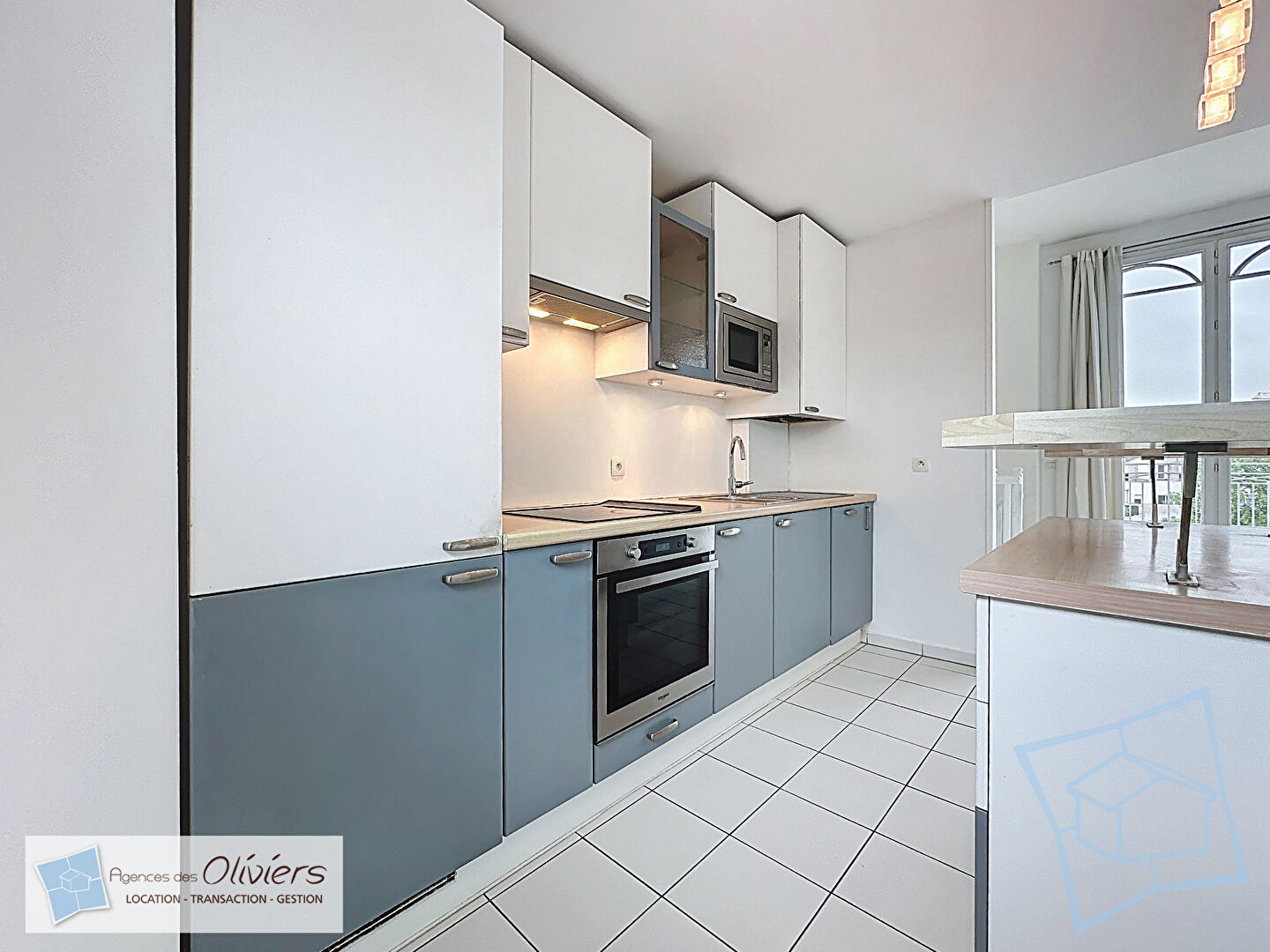 Photo Appartement  Duplex 3 pièces -  66.74 m2 - Villaroy image 5/6