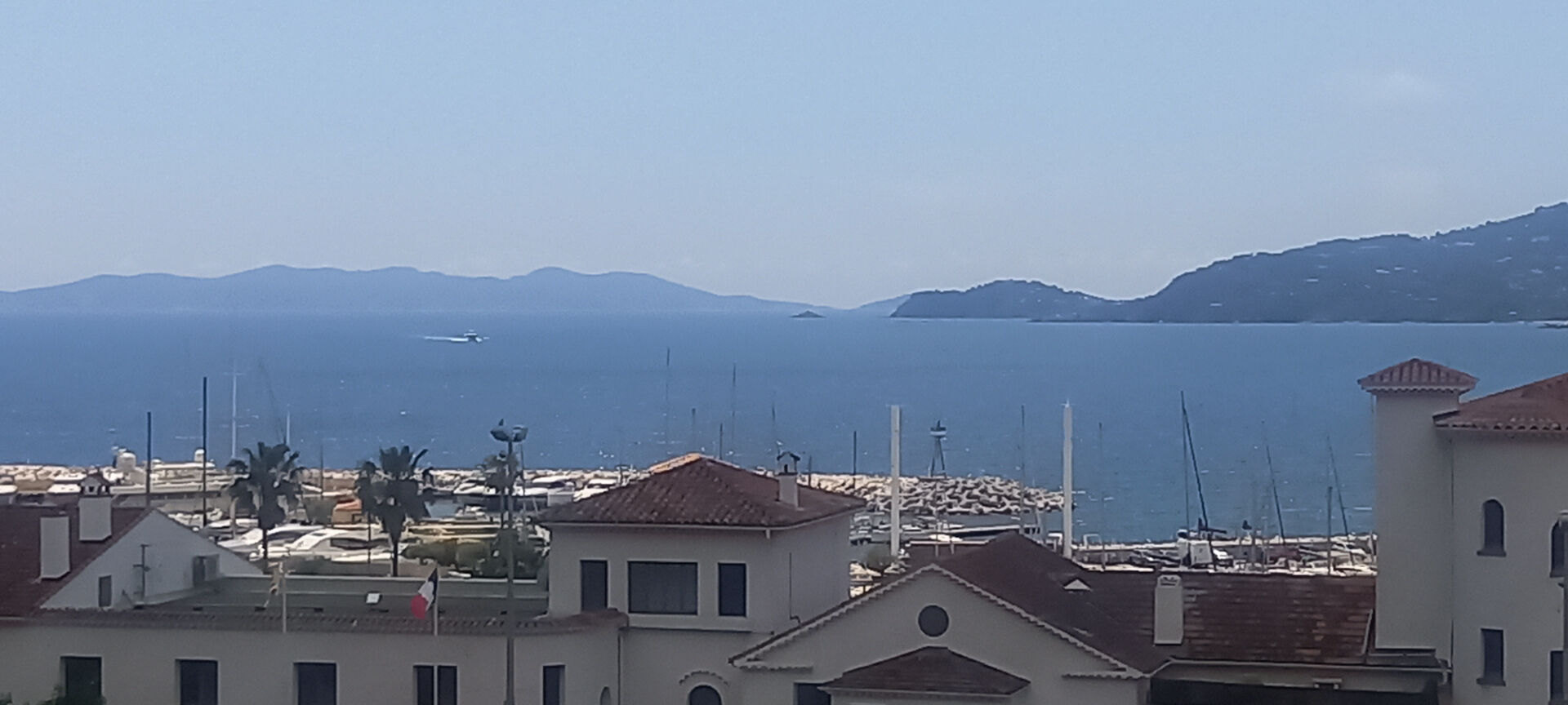 Agence immobilière de AGENCE LE PORTIQUE Le lavandou