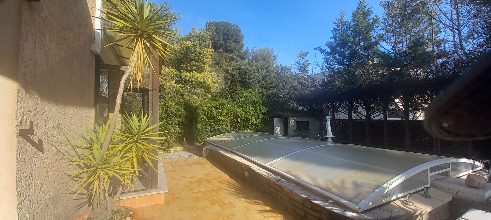 Agence immobilière de AGENCE LE PORTIQUE Le lavandou