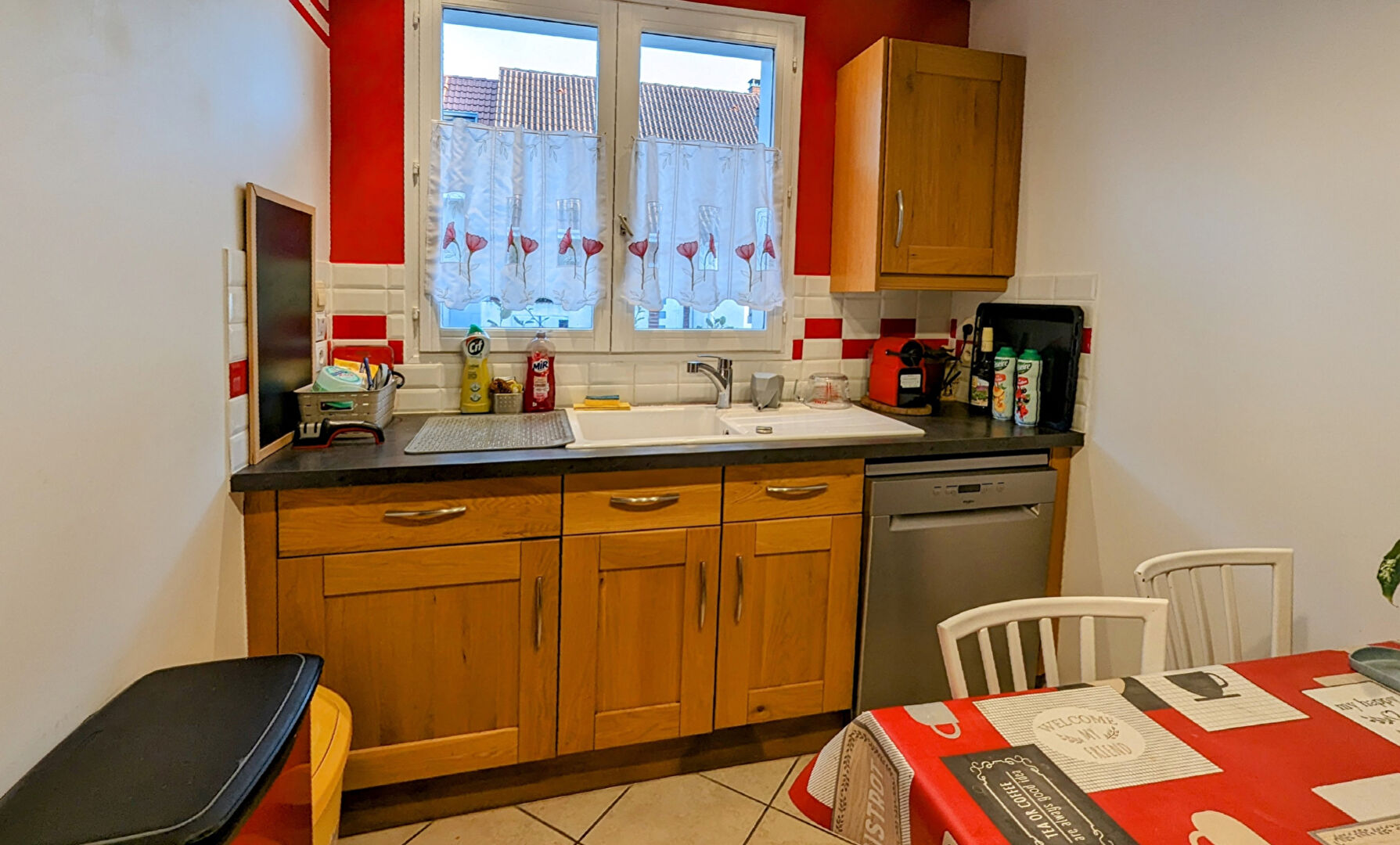 Photo MAISON A GUYANCOURT 6 PIECES - 114 M2 image 4/6