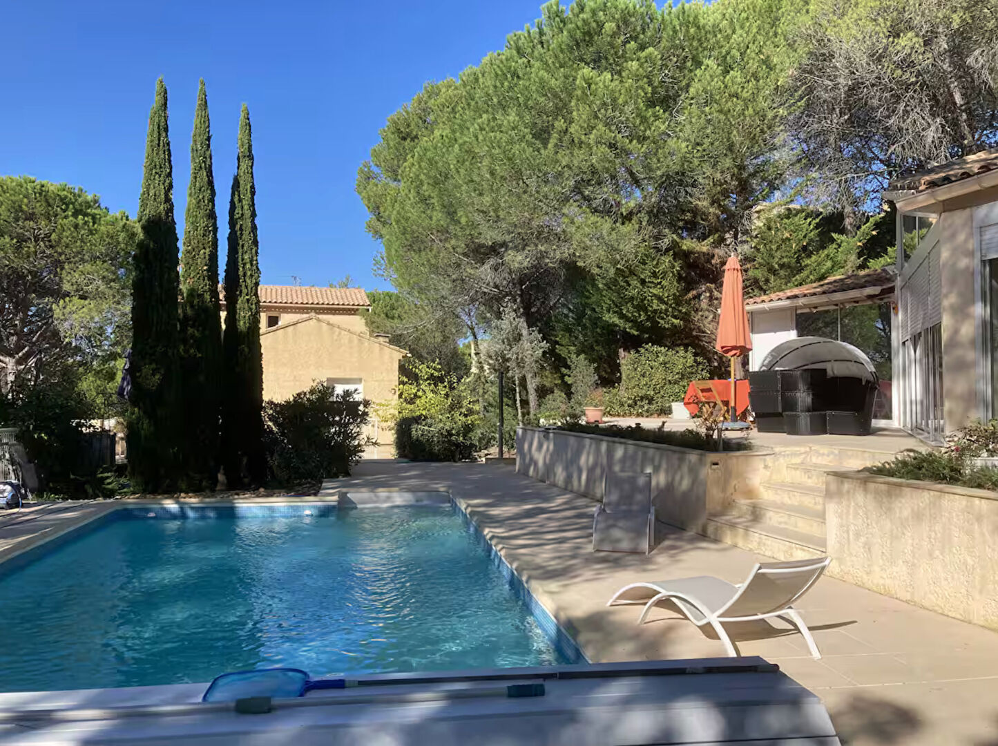 Agence immobilière de AGENCE AZUR IMMOBILIER La garde