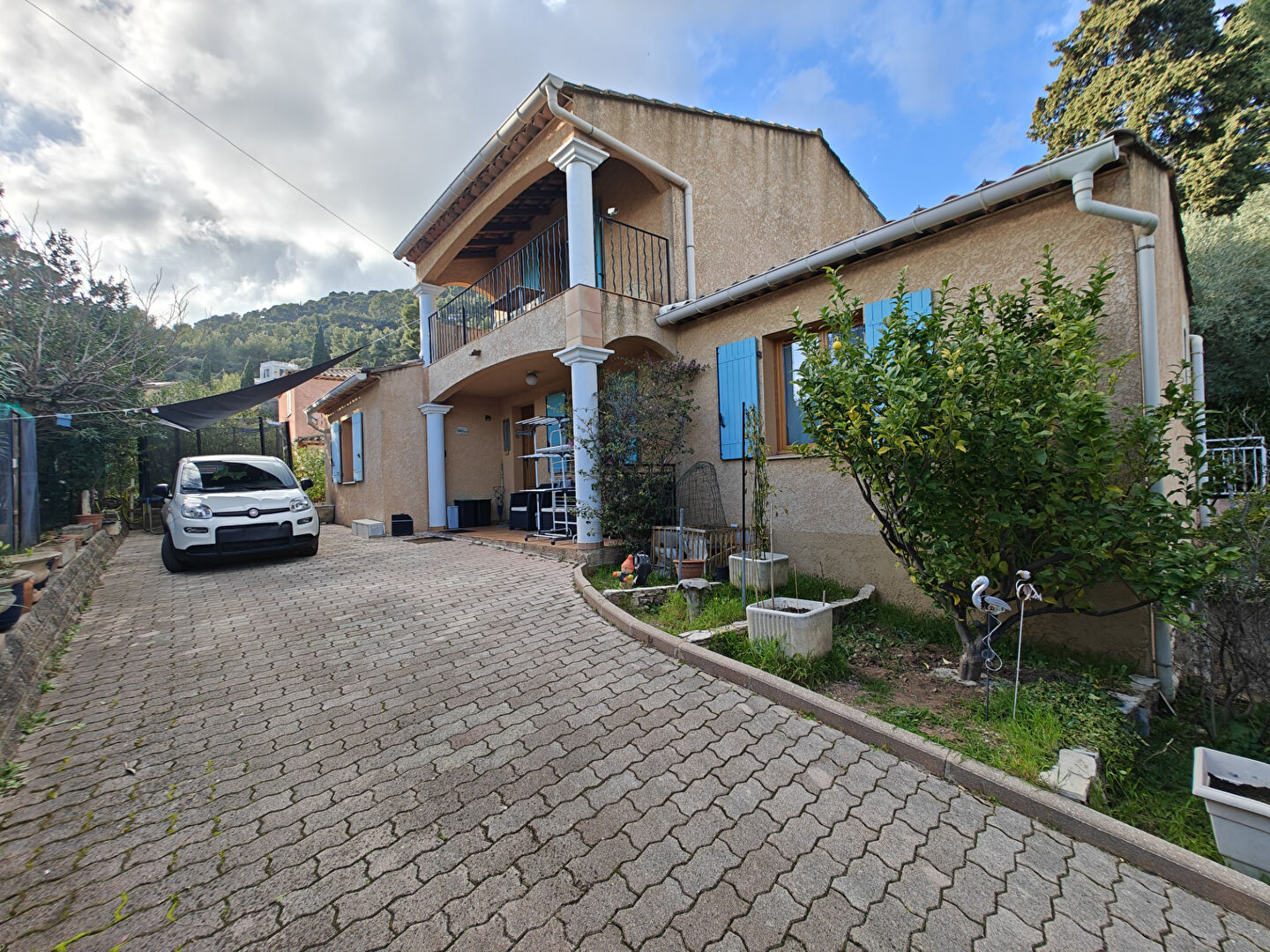 Agence immobilière de AGENCE AZUR IMMOBILIER La garde