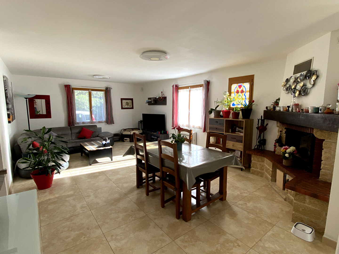 Photo Villa Toulon Est quartier des Terres Rouges 6 pièces 151 m2 sur terrain de 1290 m² avec piscine sécurisée image 3/6