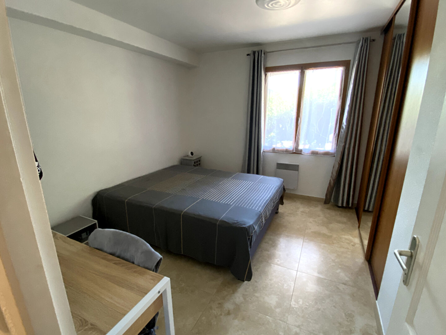 Photo Villa Toulon Est quartier des Terres Rouges 6 pièces 151 m2 sur terrain de 1290 m² avec piscine sécurisée image 5/6