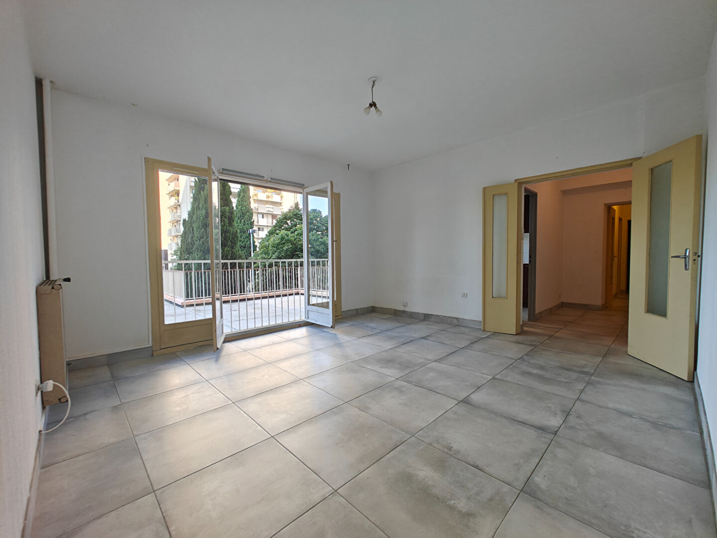 Agence immobilière de AGENCE AZUR IMMOBILIER La garde