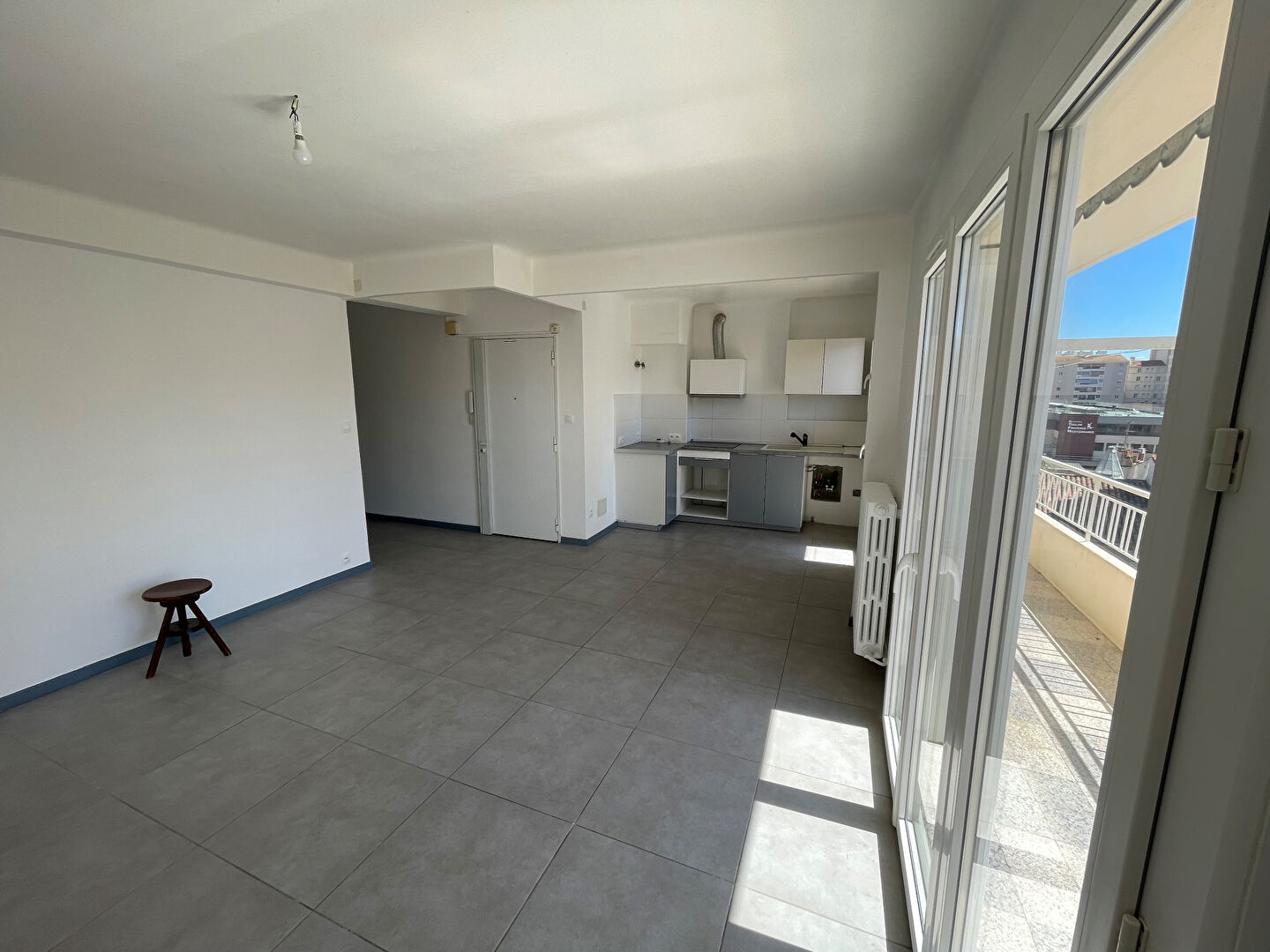 Agence immobilière de AGENCE AZUR IMMOBILIER La garde