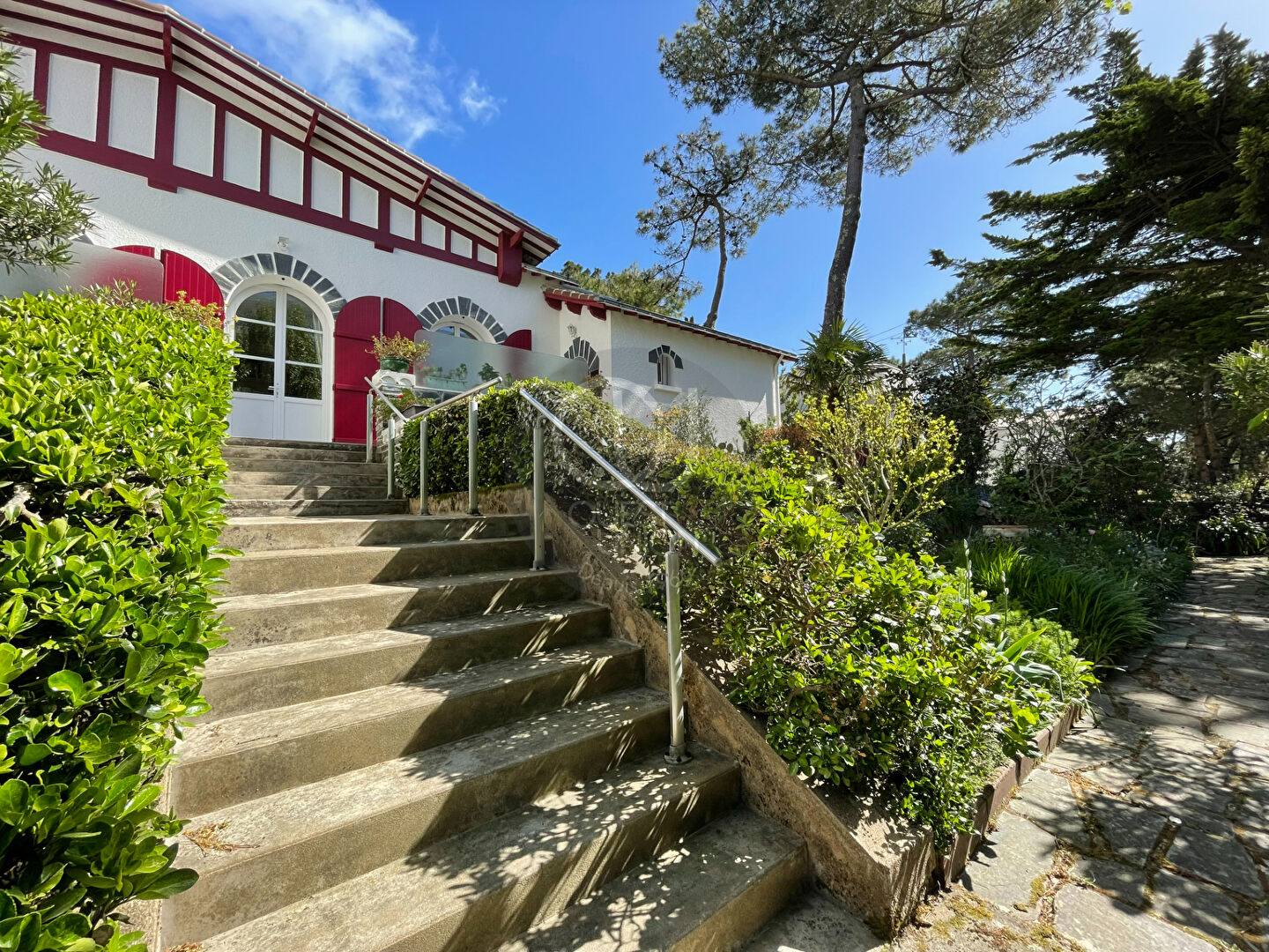 Agence immobilière de AGENCE IMMOBILIERE OUEST UNION La baule