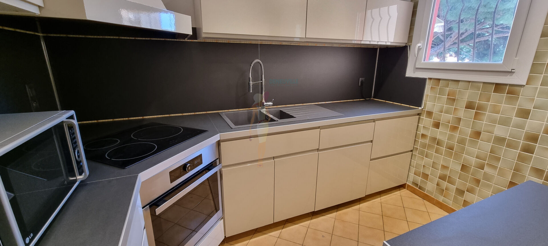 Photo Appartement en plein centre, superbe vue mer image 6/6