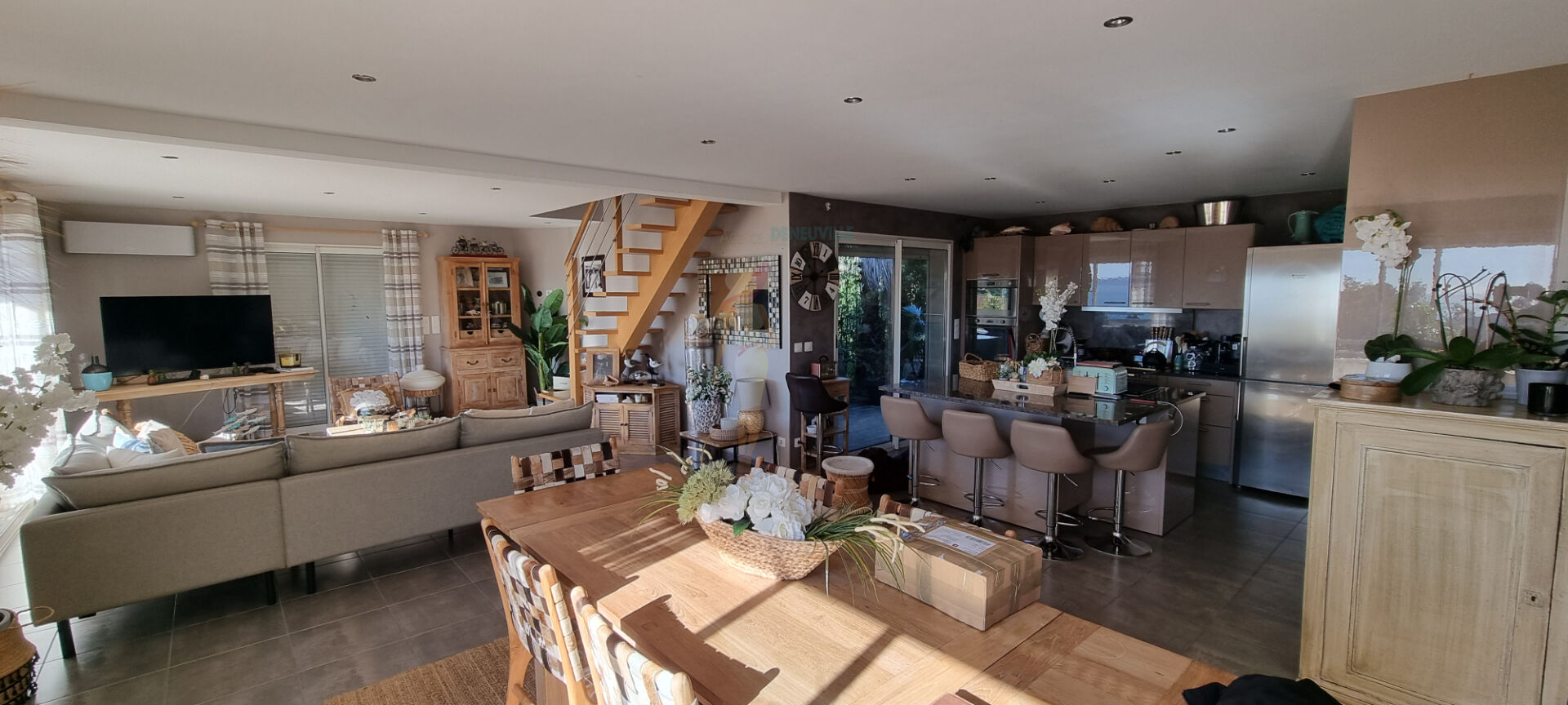 Photo Les Issambres, villa sur le toit, superbe vue mer image 3/6