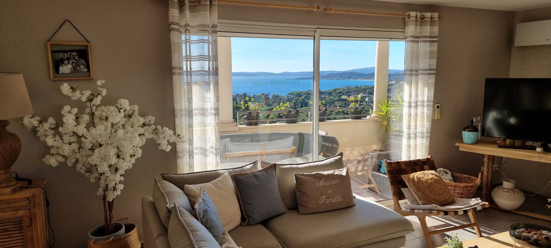 Photo Les Issambres, villa sur le toit, superbe vue mer image 5/6