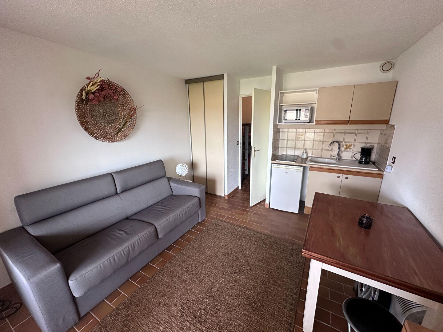 Photo A LOUER : STUDIO BIS - LOCATION HIVERNALE du 28/09/24 au 30/05/25 image 4/6