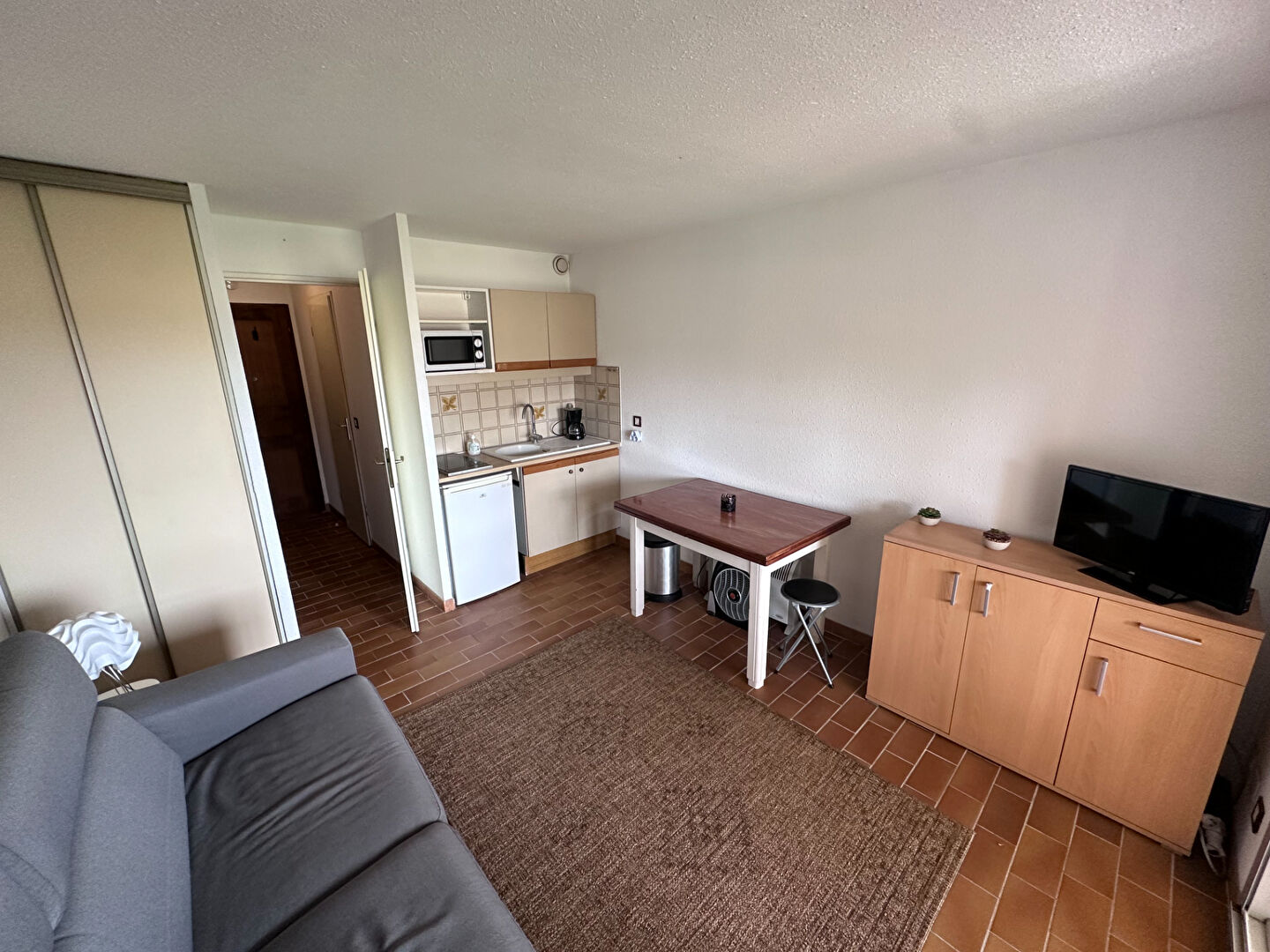 Photo A LOUER : STUDIO BIS - LOCATION HIVERNALE du 28/09/24 au 30/05/25 image 5/6